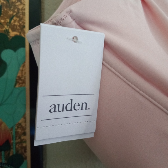 Auden Wireless Pink Bra 42DDD - Picture 4 of 5
